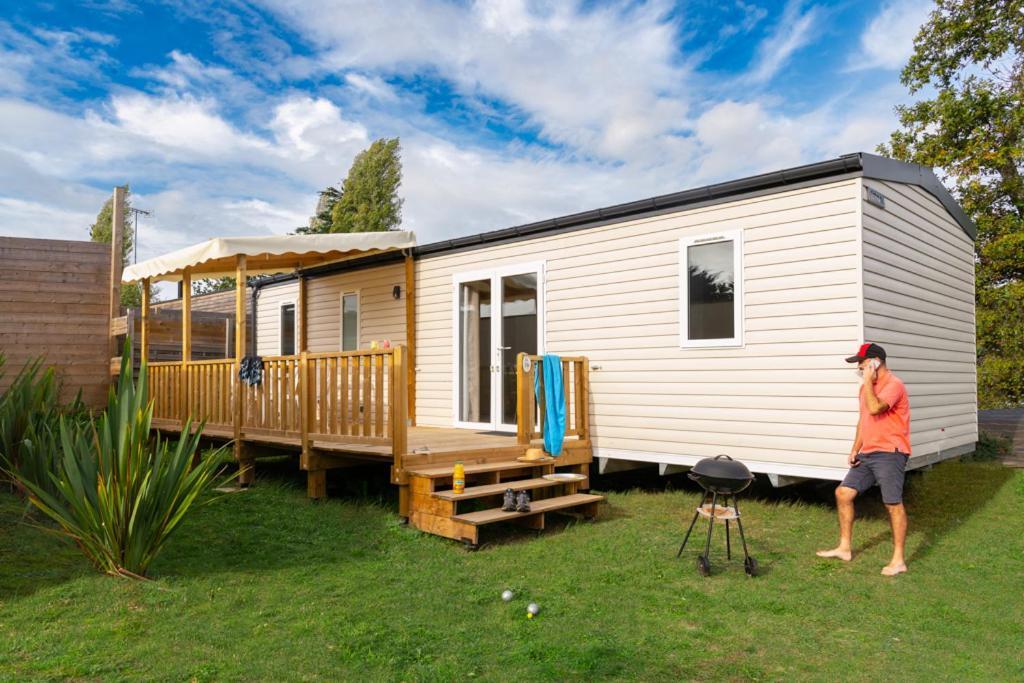 Camping Les Carolins Saint-Lo-d'Ourville ภายนอก รูปภาพ