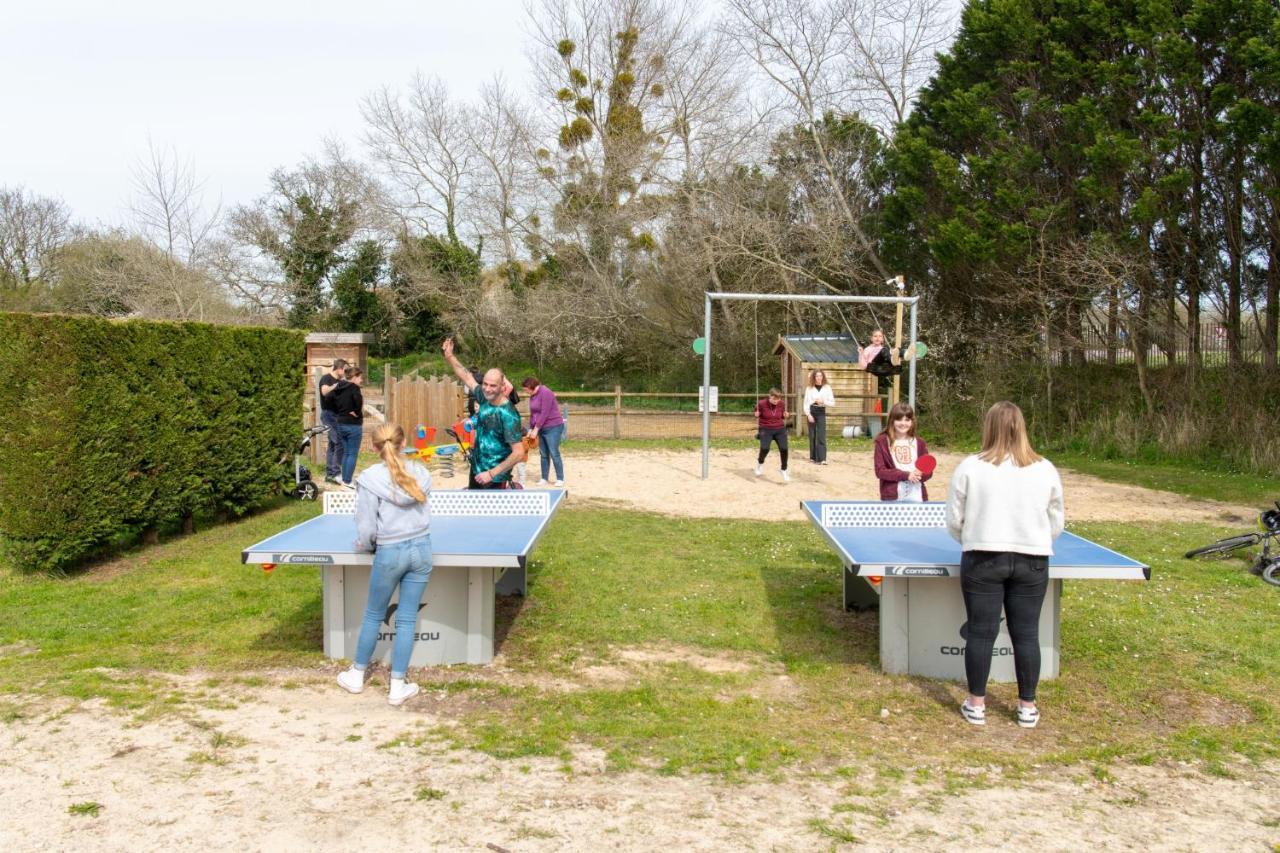 Camping Les Carolins Saint-Lo-d'Ourville ภายนอก รูปภาพ