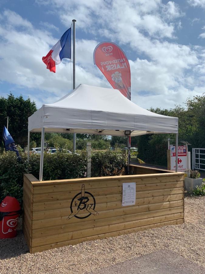 Camping Les Carolins Saint-Lo-d'Ourville ภายนอก รูปภาพ